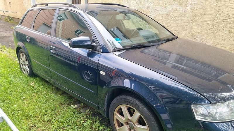 Używany Audi A4 130 KM (95 kW) 2004 Niebieski Kombi