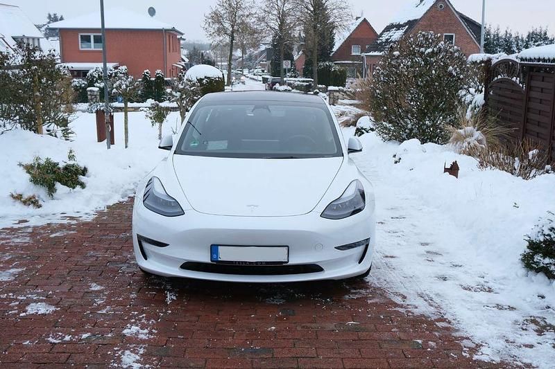 Gebraucht Tesla Model 3 Long Range AWD 366 kW (498 PS) 2023 Weiß Limousine