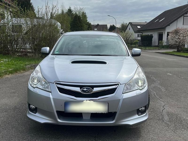 Gebraucht Subaru Legacy Active 150 PS (110 kW) 2012 Grau Kombi