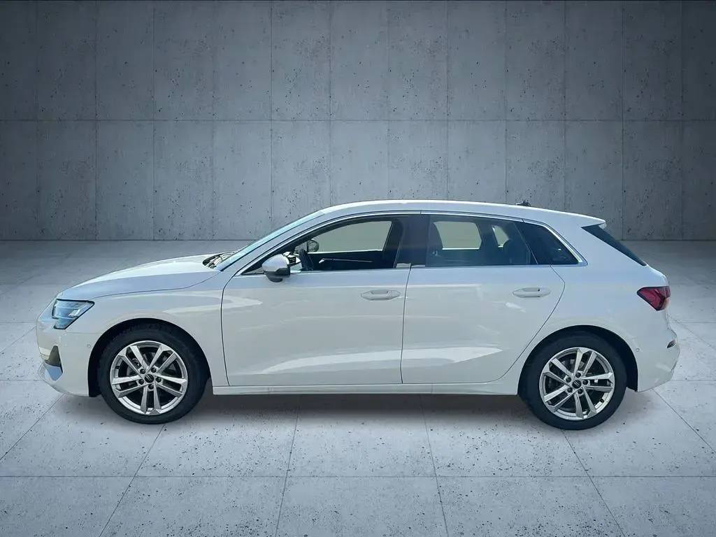 Gebraucht Audi A3 Advanced 150 PS (110 kW) 2025 Weiß Limousine