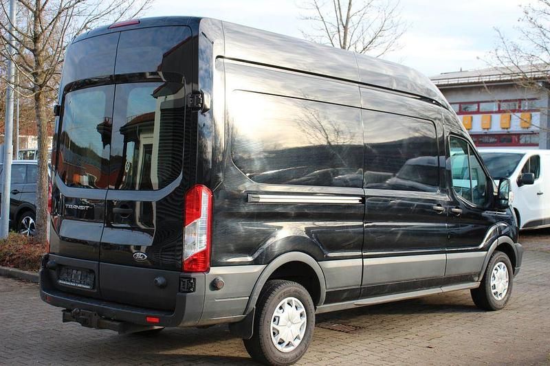 Gebraucht Ford Transit 131 PS (96 kW) 2019 Schwarz Van / Kleinbus