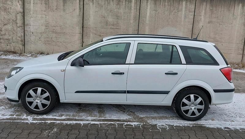 Gebraucht Opel Astra 105 PS (77 kW) 2006 Weiß Kombi