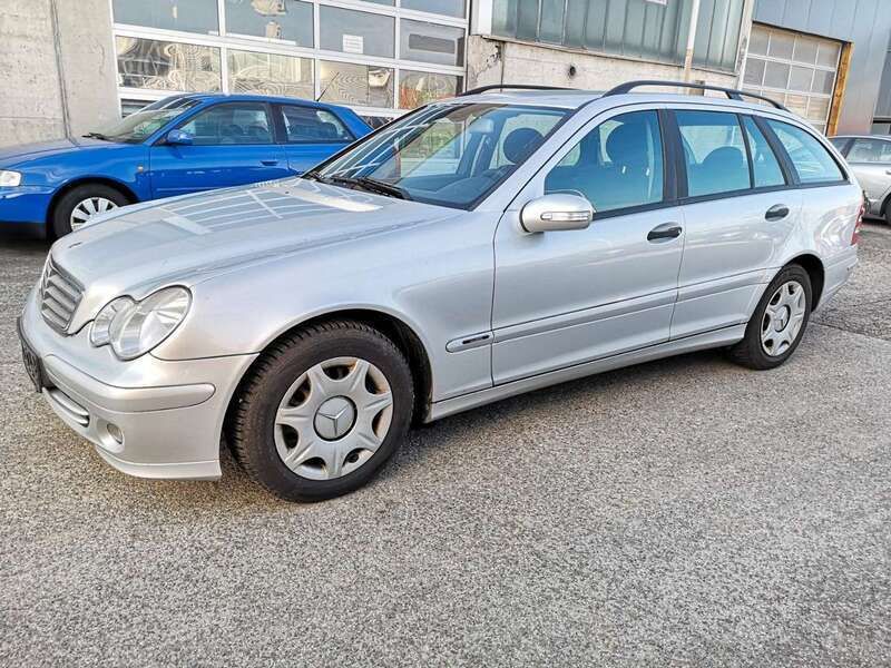 Silber Gebraucht 2005 Mercedes C200 Kombi | 1.250 € (Superpreis) - Bild 1/4