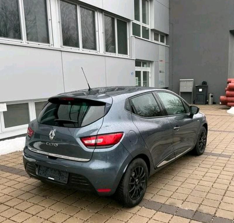 Gebraucht Renault Clio IV LIMITED 90 PS (66 kW) 2019 Grau Kleinwagen