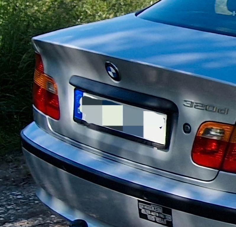 Gebraucht BMW 320 150 PS (110 kW) 2003 Silber Limousine