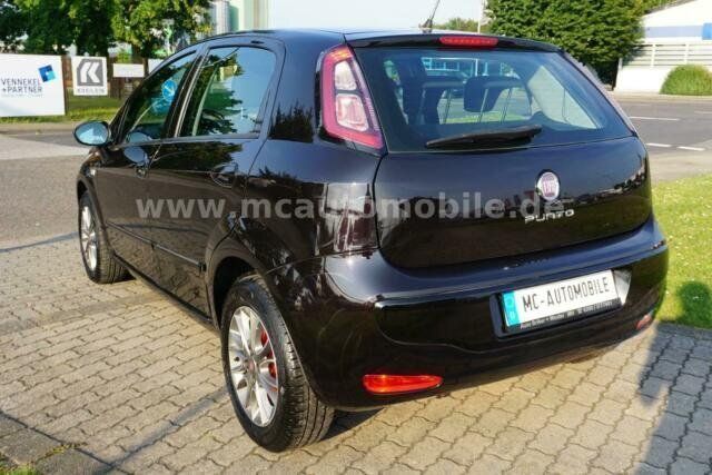 Gebraucht Fiat Punto Evo 78 PS (57 kW) 2011 Andere farbe metallic Kleinwagen