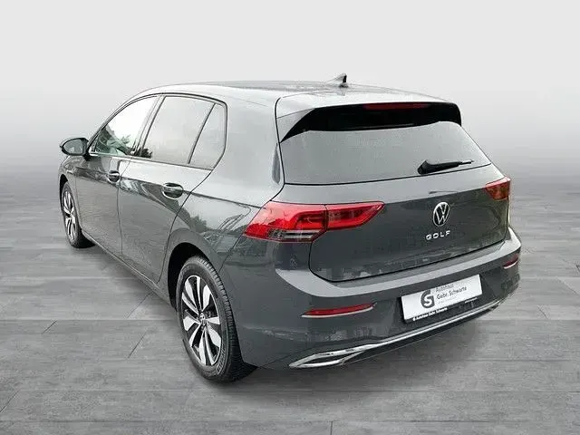 Gebraucht VW Golf VIII Move 116 PS (85 kW) 2024 Grau Limousine