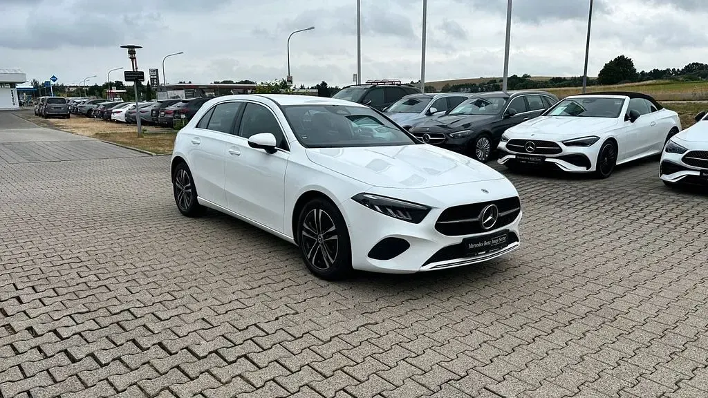 Gebraucht Mercedes A200 Progressive 150 PS (110 kW) 2025 Unilack polarweiß Limousine
