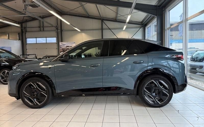 Neu Peugeot e-3008 239 kW (325 PS) 2025 Blau SUV