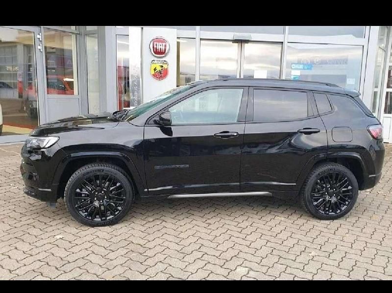 Gebraucht Jeep Compass 179 PS (131 kW) 2022 Schwarz SUV