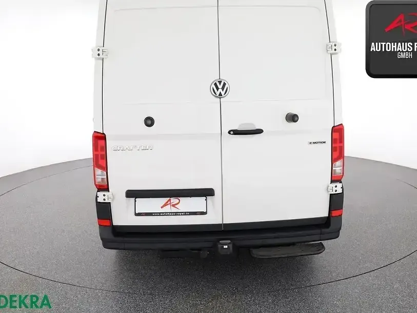 Second-hand VW Crafter 177 CP (130 kW) 2020 Alb Van