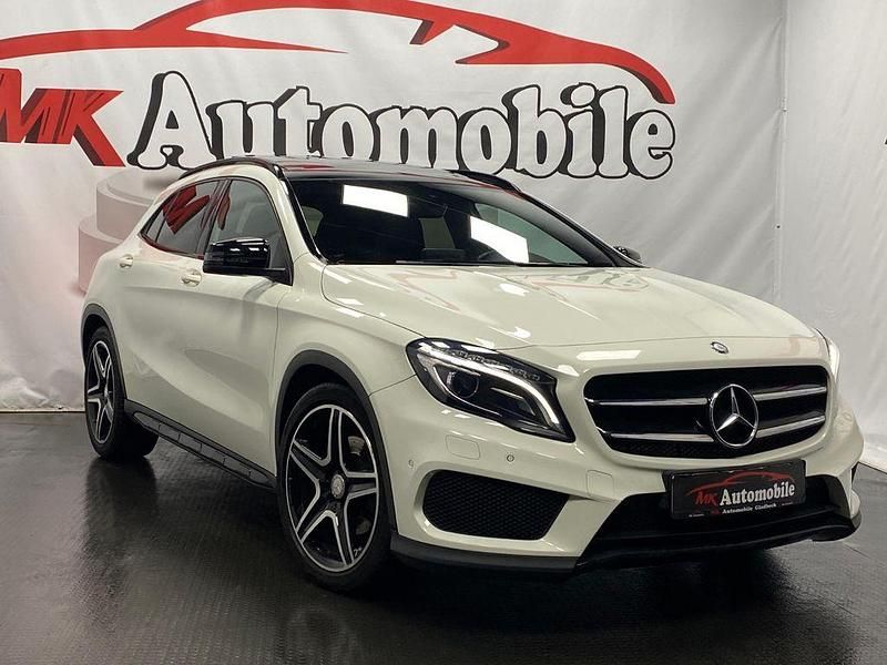 Weiß Gebraucht 2016 Mercedes GLA220 AMG line SUV | 16.490 € (Fairer Preis) - Bild 1/4