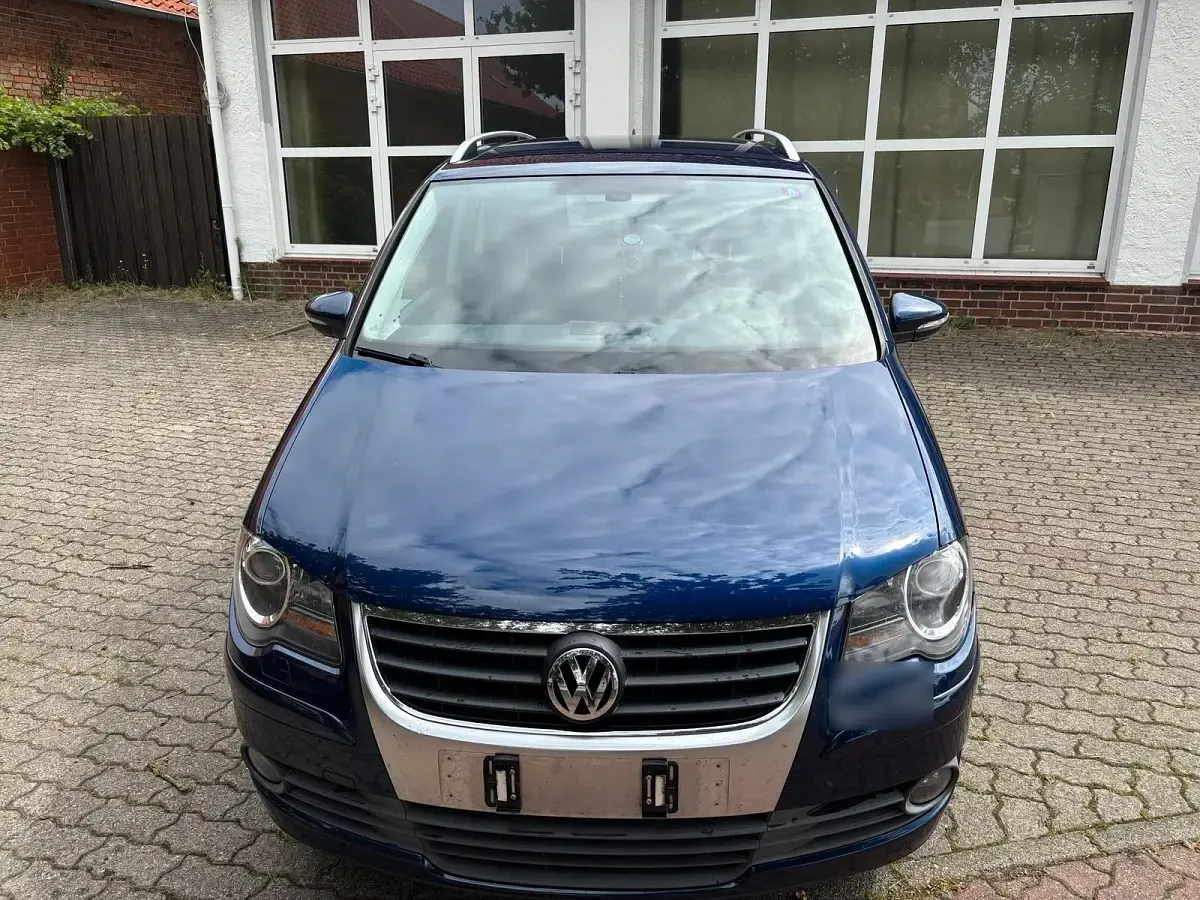 Gebraucht VW Touran 140 PS (102 kW) 2010 Blau Van / Kleinbus