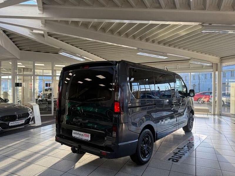 Gebraucht Renault Trafic Life 150 PS (110 kW) 2024 Schwarz Van / Kleinbus