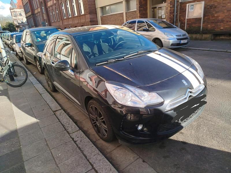 Schwarz Gebraucht 2010 Citroën DS3 Kleinwagen | 2.800 € (Fairer Preis) - Bild 1/4