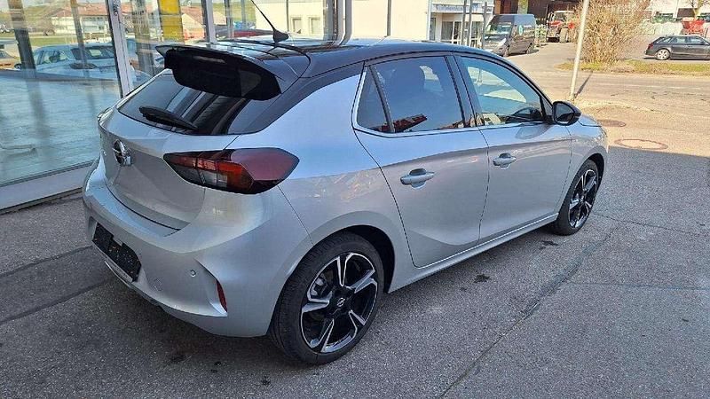 Gebraucht Opel Corsa Elegance 101 PS (74 kW) 2022 Kristall silber Kleinwagen