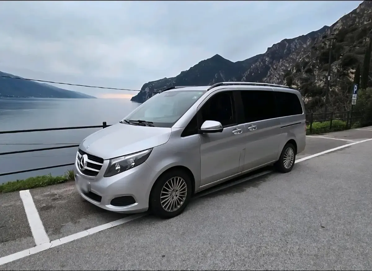 Gebraucht Mercedes V250 190 PS (139 kW) 2017 Van / Kleinbus