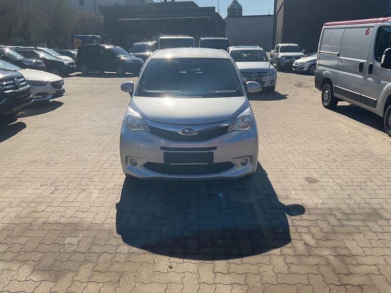 Gebraucht Subaru Trezia Active 90 PS (66 kW) 2011 Silber Kleinwagen