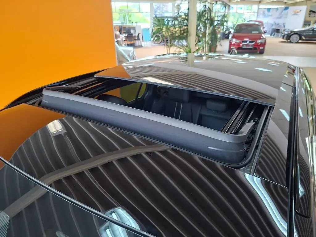 Gebraucht Opel Astra 131 PS (96 kW) 2025 Vulkangrau Kleinwagen