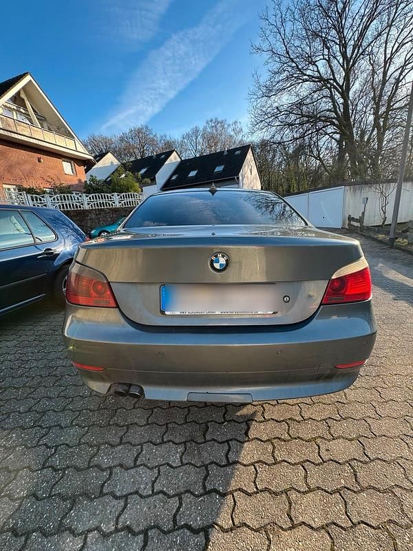 Gebraucht BMW 530 218 PS (160 kW) 2004 Grau Limousine