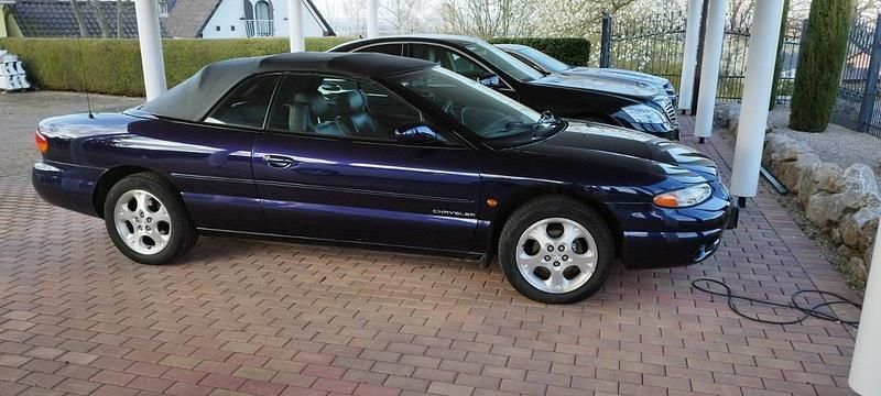 Blau Gebraucht 1999 Chrysler Stratus Cabrio | 3.850 € - Bild 1/4