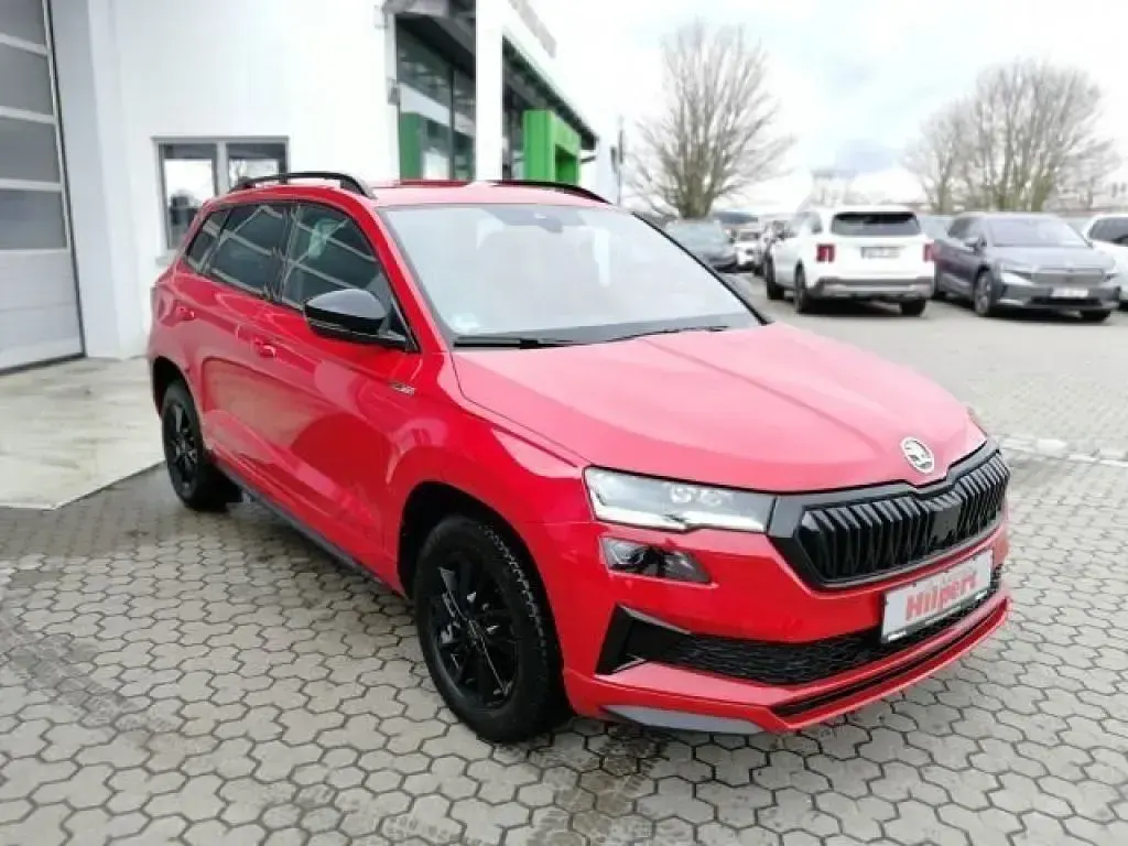 Gebraucht Skoda Karoq SportLine 150 PS (110 kW) 2023 Velvetrot metallic (metallic) SUV