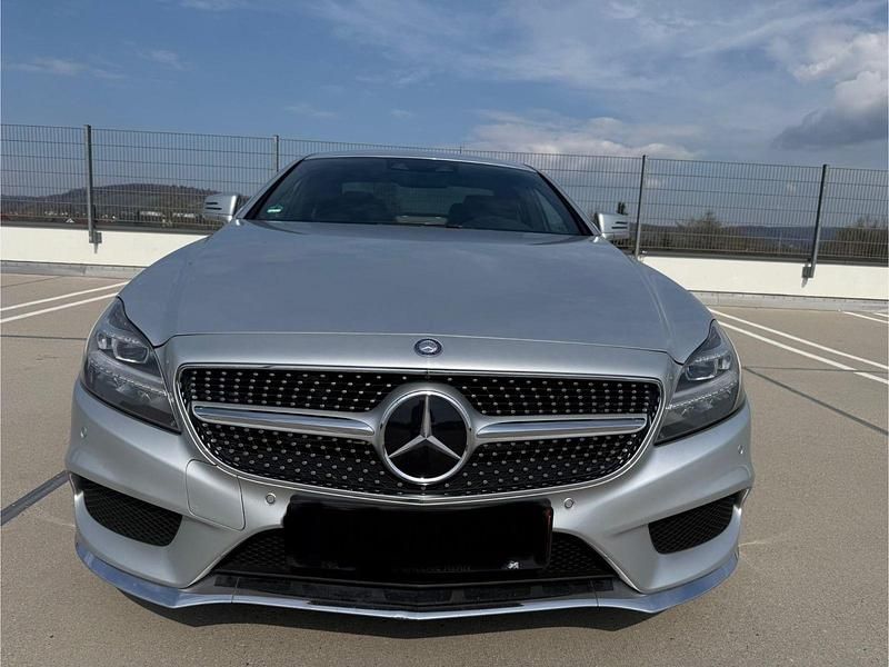 Gebraucht Mercedes CLS250 AMG line 204 PS (150 kW) 2015 Silber Limousine
