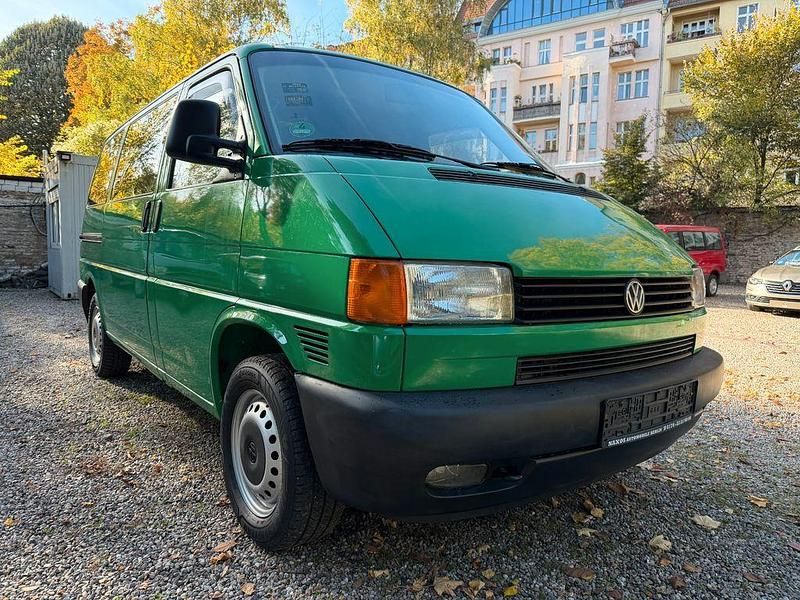Second-hand VW Transporter 116 CP (85 kW) 2000 Verde Van