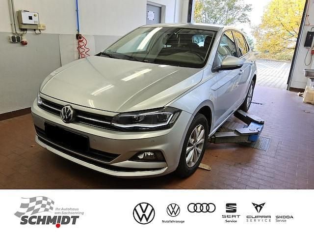 Silber Gebraucht 2019 VW Polo Highline Limousine | 13.975 € (Guter Preis) - Bild 1/3