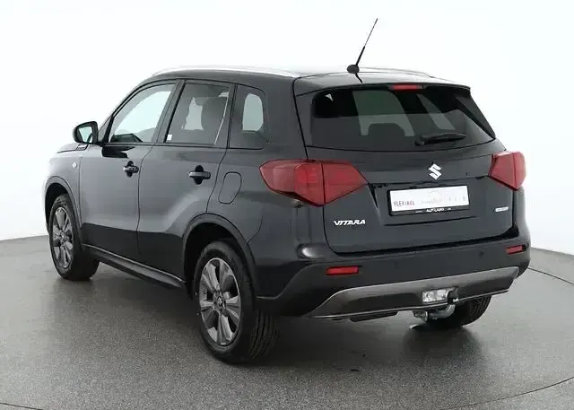 Neu Suzuki Vitara 110 PS (80 kW) 2026 Schwarz SUV