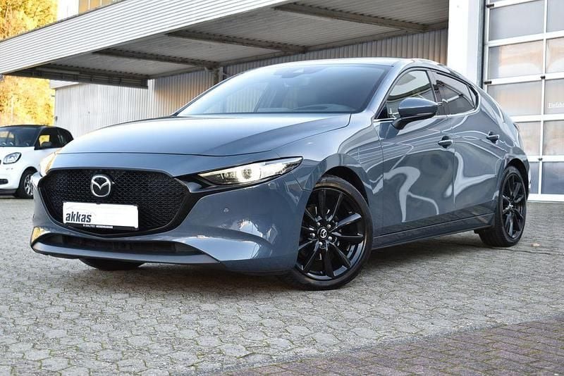 Polymetal grey Gebraucht 2021 Mazda 3 Selection Limousine | 19.450 € (Fairer Preis) - Bild 1/4