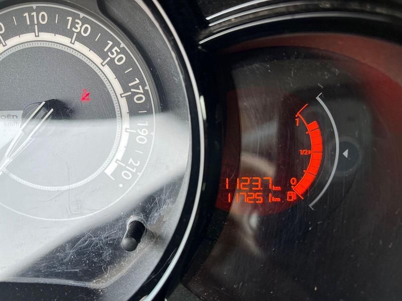 Gebraucht Citroën C3 PureTech 82 PS (60 kW) 2014 Schwarz Kleinwagen