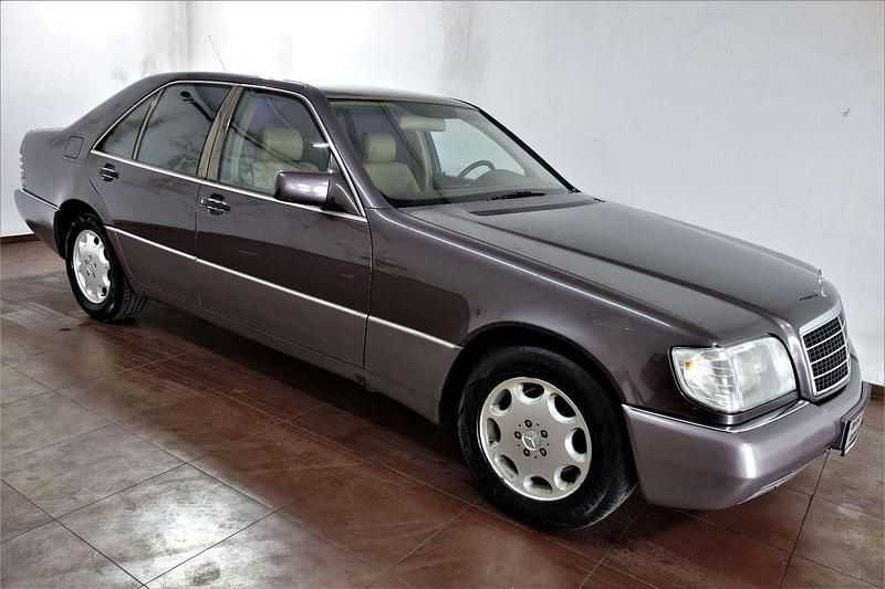 Grau Gebraucht 1992 Mercedes S300 SE Limousine | 5.999 € - Bild 1/4