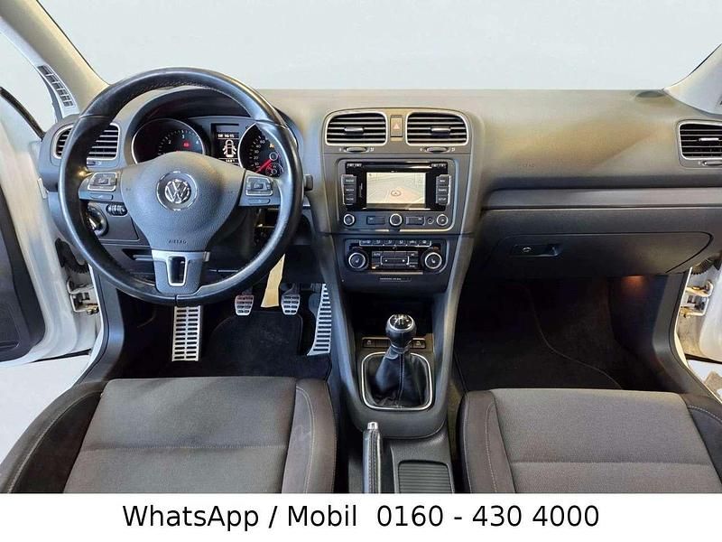Gebraucht VW Golf VII Style 105 PS (77 kW) 2012 Weiß Limousine