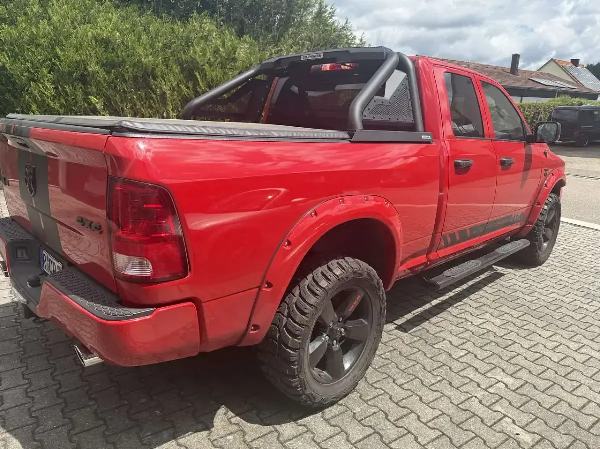 Gebraucht RAM 1500 401 PS (294 kW) 2019 Rot Pickup