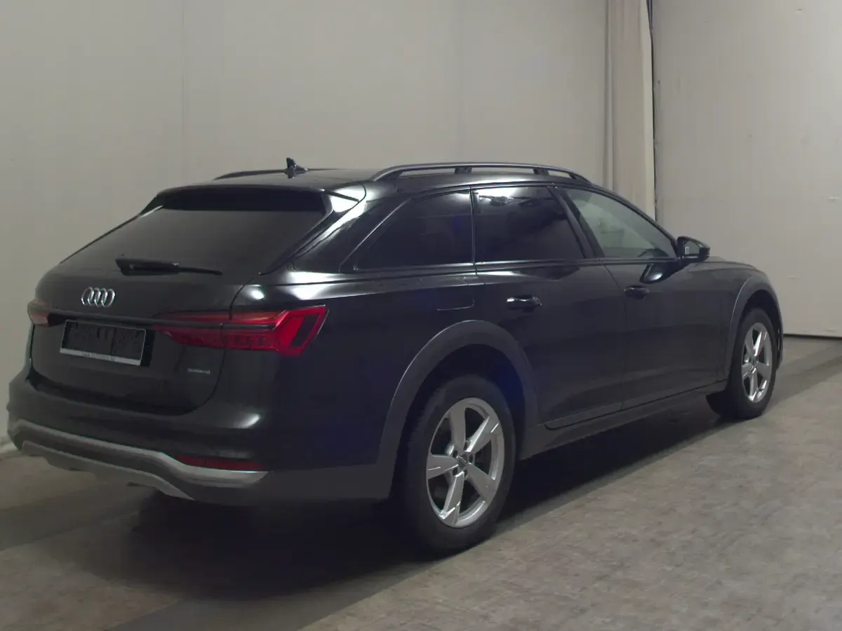 Gebraucht Audi A6 Allroad Ambiente 286 PS (210 kW) 2020 Schwarz Kombi