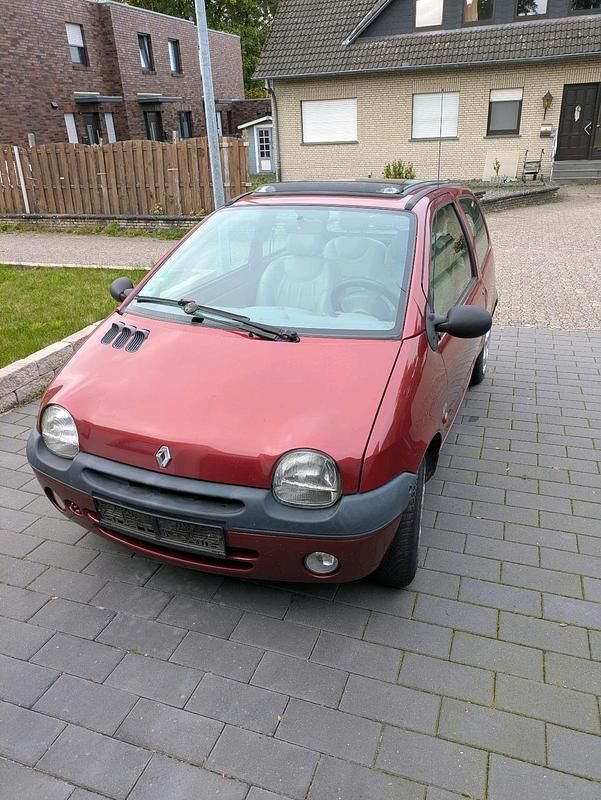 Rot Gebraucht 2001 Renault Twingo Kleinwagen | 600 € (Guter Preis) - Bild 1/4