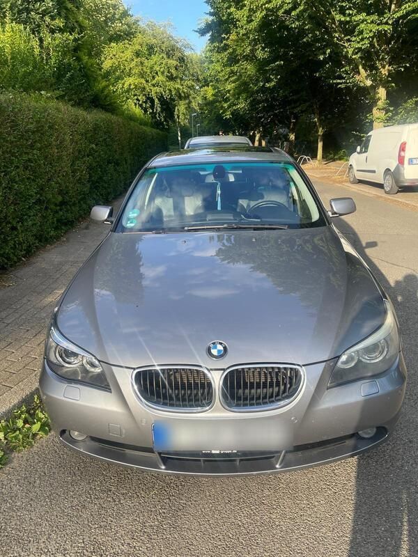 Silber Gebraucht 2003 BMW 530 Limousine | 4.500 € - Bild 1/4
