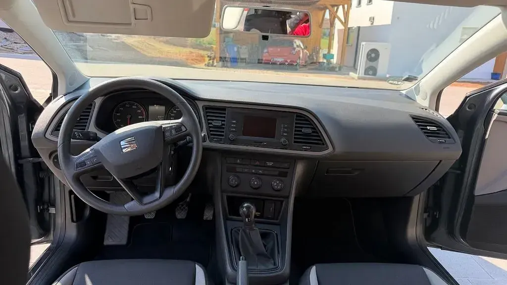 Gebraucht Seat Leon Reference 110 PS (80 kW) 2017 Grau Limousine