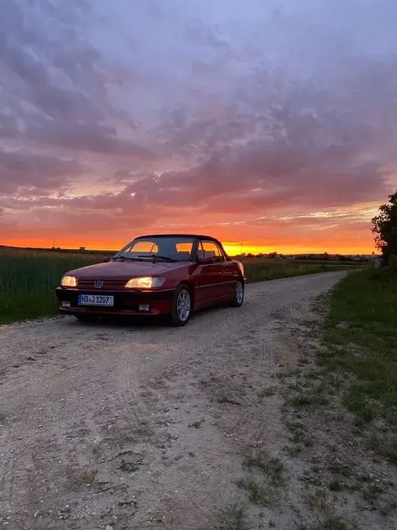 Gebraucht Peugeot 306 Cabriolet 101 PS (74 kW) 1996 Rot Cabrio