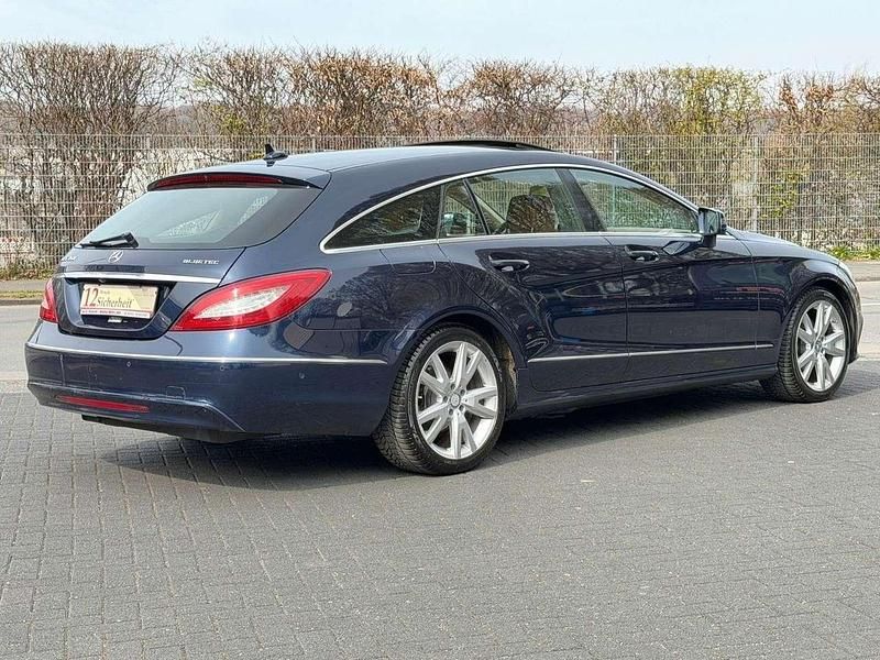 Gebraucht Mercedes CLS350 258 PS (189 kW) 2015 Cavansitblau  metalliclack Kombi
