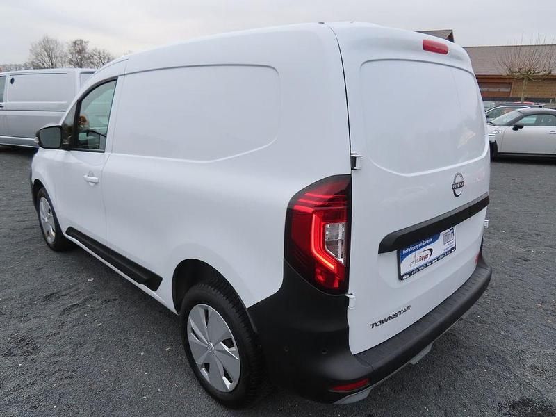 Gebraucht Nissan Townstar N-Connecta 131 PS (96 kW) 2023 Weiß Limousine