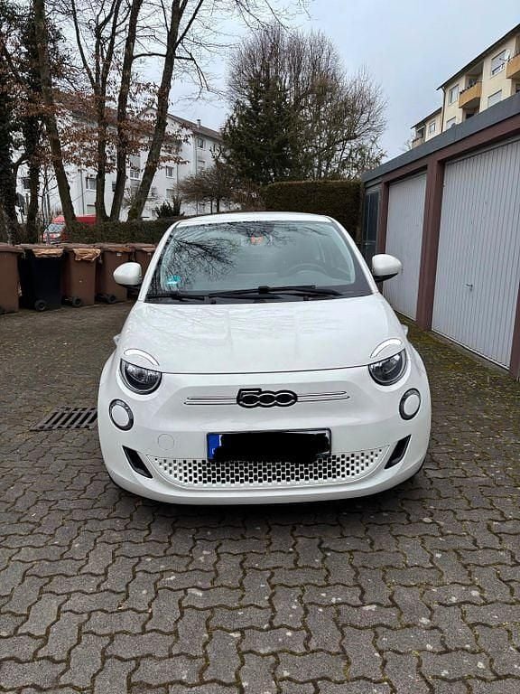 Gebraucht Fiat 500e 86 kW (118 PS) 2022 Weiß