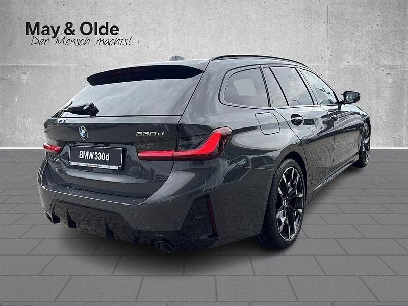 Gebraucht BMW 330 M Sport 286 PS (210 kW) 2025 Grau Kombi