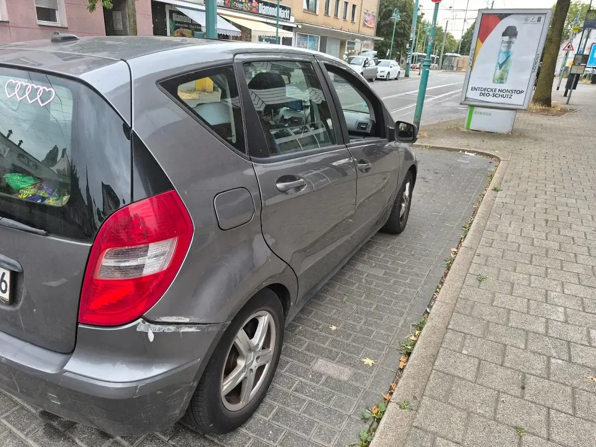 Gebraucht Mercedes A180 109 PS (80 kW) 2009 Schwarz Kleinwagen