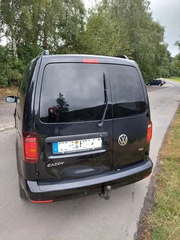 Gebraucht VW Caddy Family 150 PS (110 kW) 2017 Schwarz Van / Kleinbus