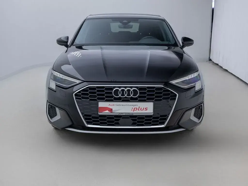 Gebraucht Audi A3 Advanced Plus 150 PS (110 kW) 2021 Mythosschwarz metallic Limousine