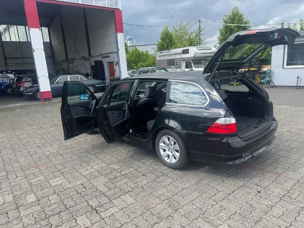 Brugt BMW 525 177 HK (130 kW) 2004 Sort Stationcar