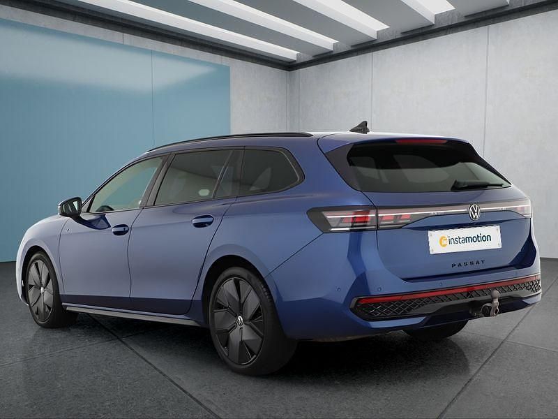 Second-hand VW Passat 265 CP (194 kW) 2025 Albastru Break