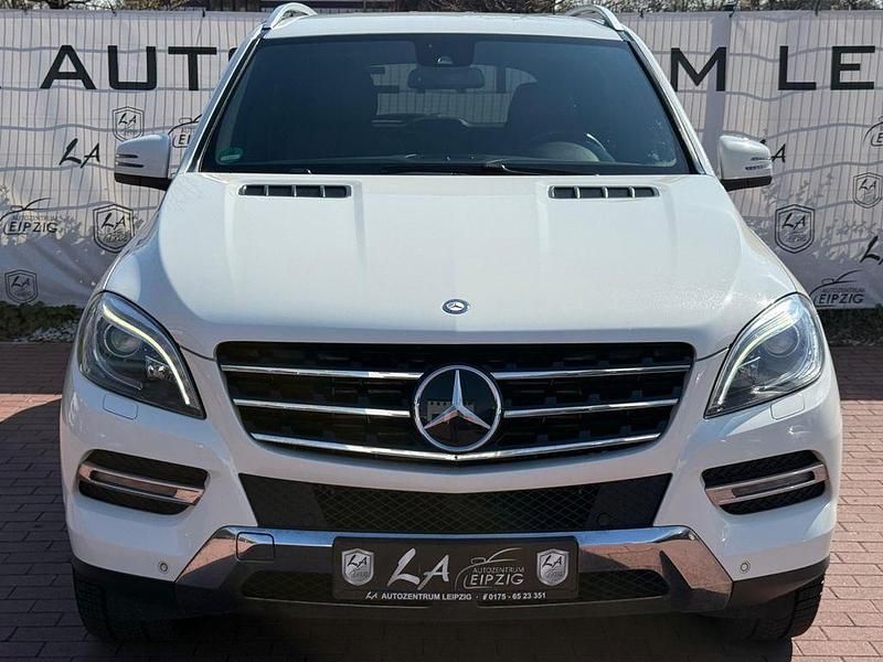 Gebraucht Mercedes ML350 258 PS (189 kW) 2013 Weiß SUV